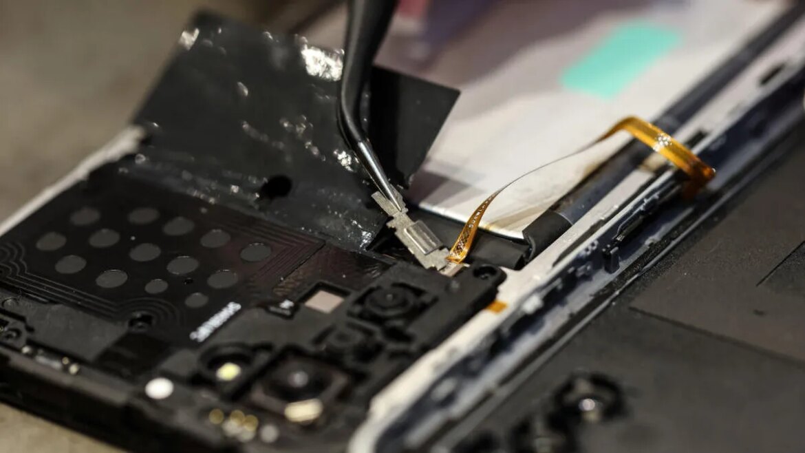 I repaired my car and home appliance with iFixIt's new AI app – try it while it's free

