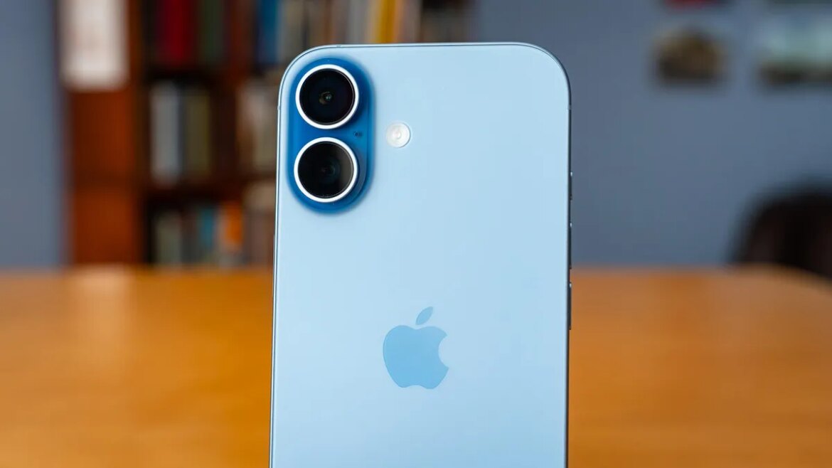 Is iOS 26.2 worth downloading? 5 reasons to update your iPhone today

