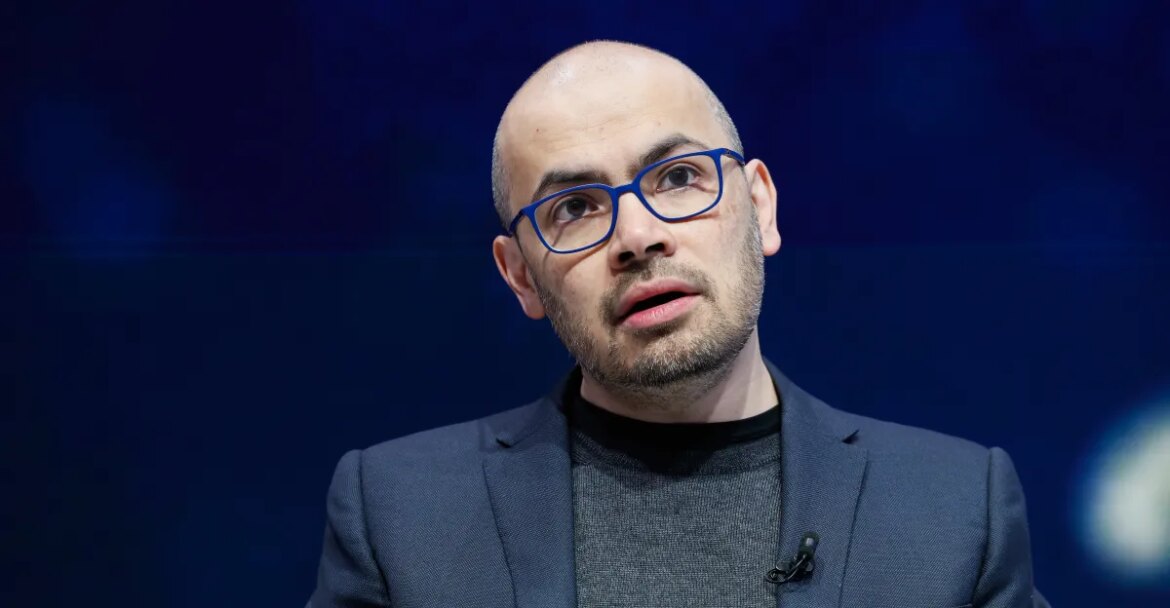 AI labs have sparked an iconic knife fight in Davos

