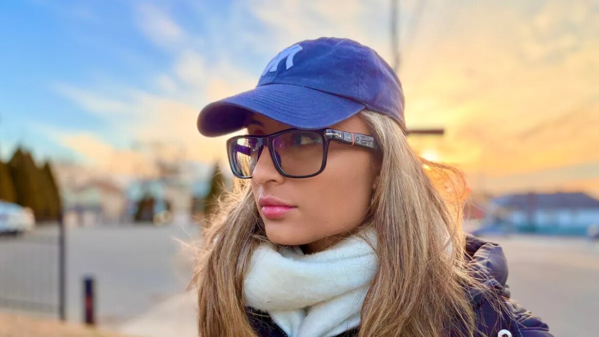 I finally found a pair of smart glasses that last all day, but there's a compromise

