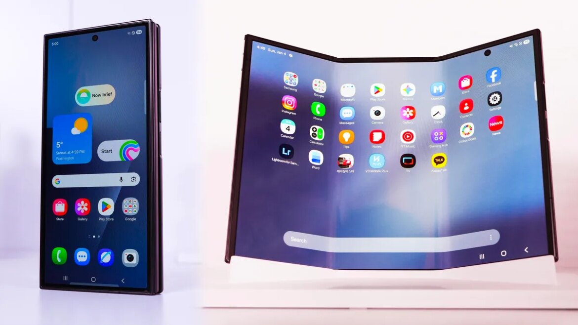 I tried out Samsung's $2,900 tri-foldable phone ahead of its US debut – it won me over in minutes

