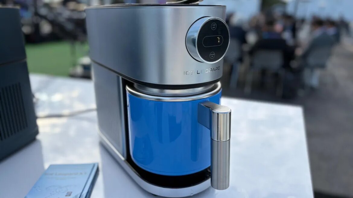 Make a Bucket of Ice in Just 5 Minutes with This Quick Gadget at CES 2026

