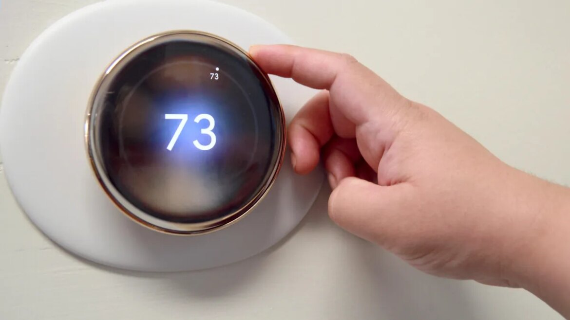 Setting your thermostat to this temperature can save you money (and keep you comfortable).

