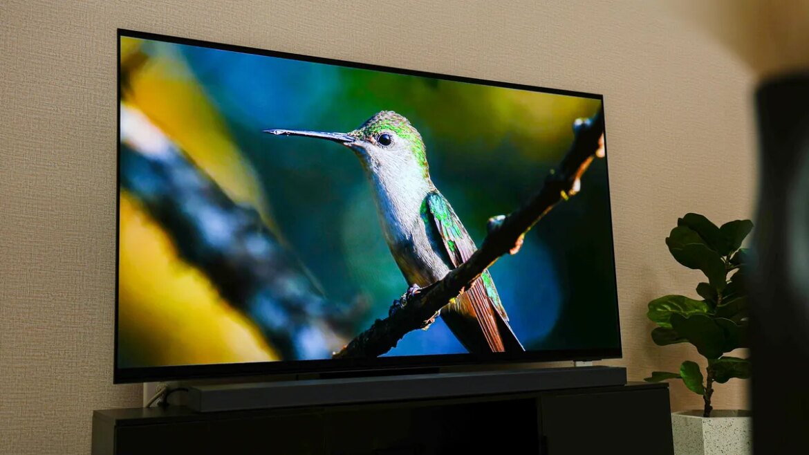This Samsung OLED TV from last year ruined the way I consume content — and it's $1,000 off

