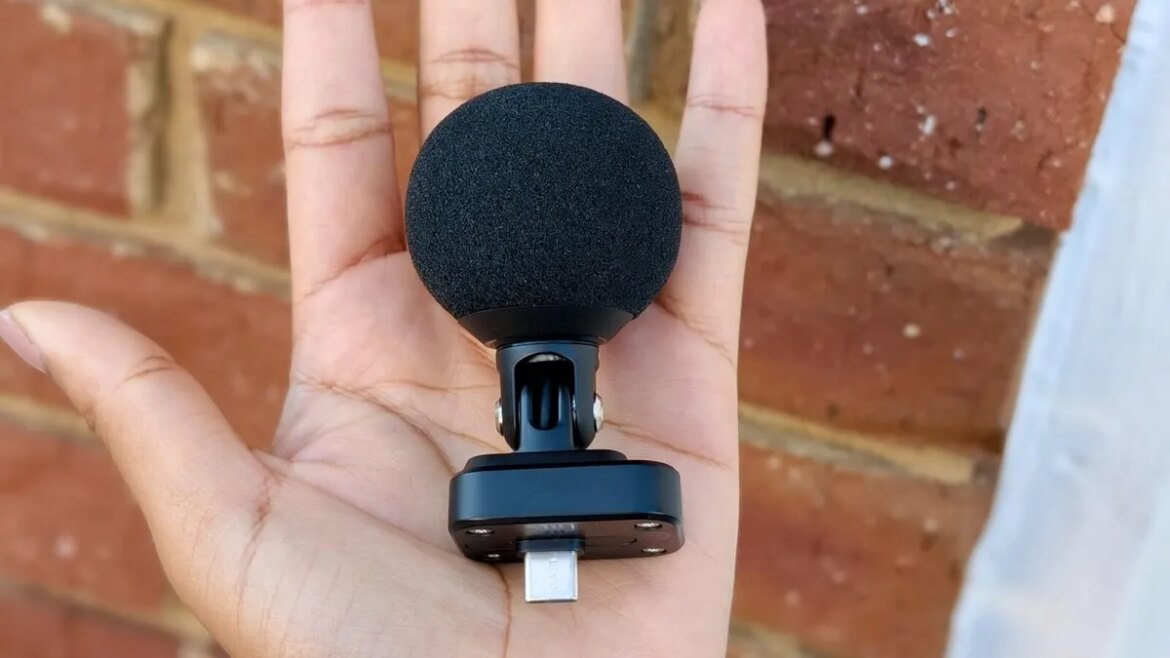 This tiny USB-C mic is the easiest way to record your phone video professionally

