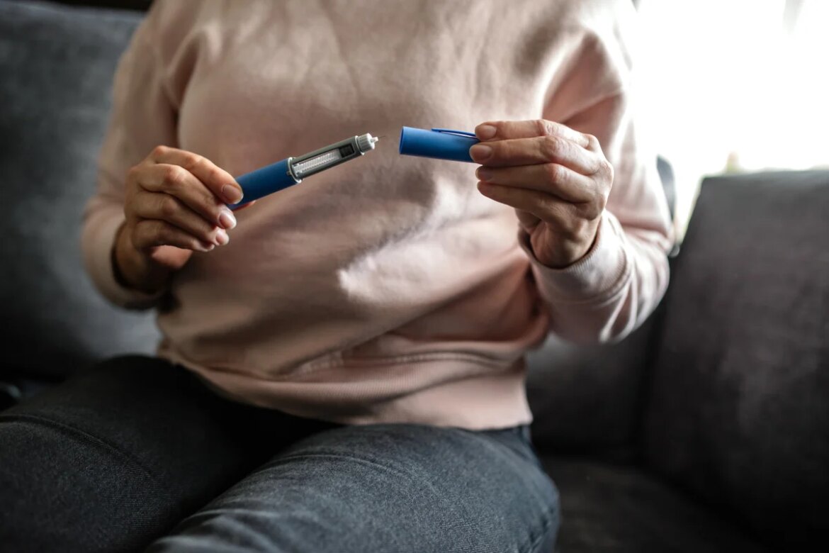 What happens after you quit weight loss drugs? A new study provides some clues

