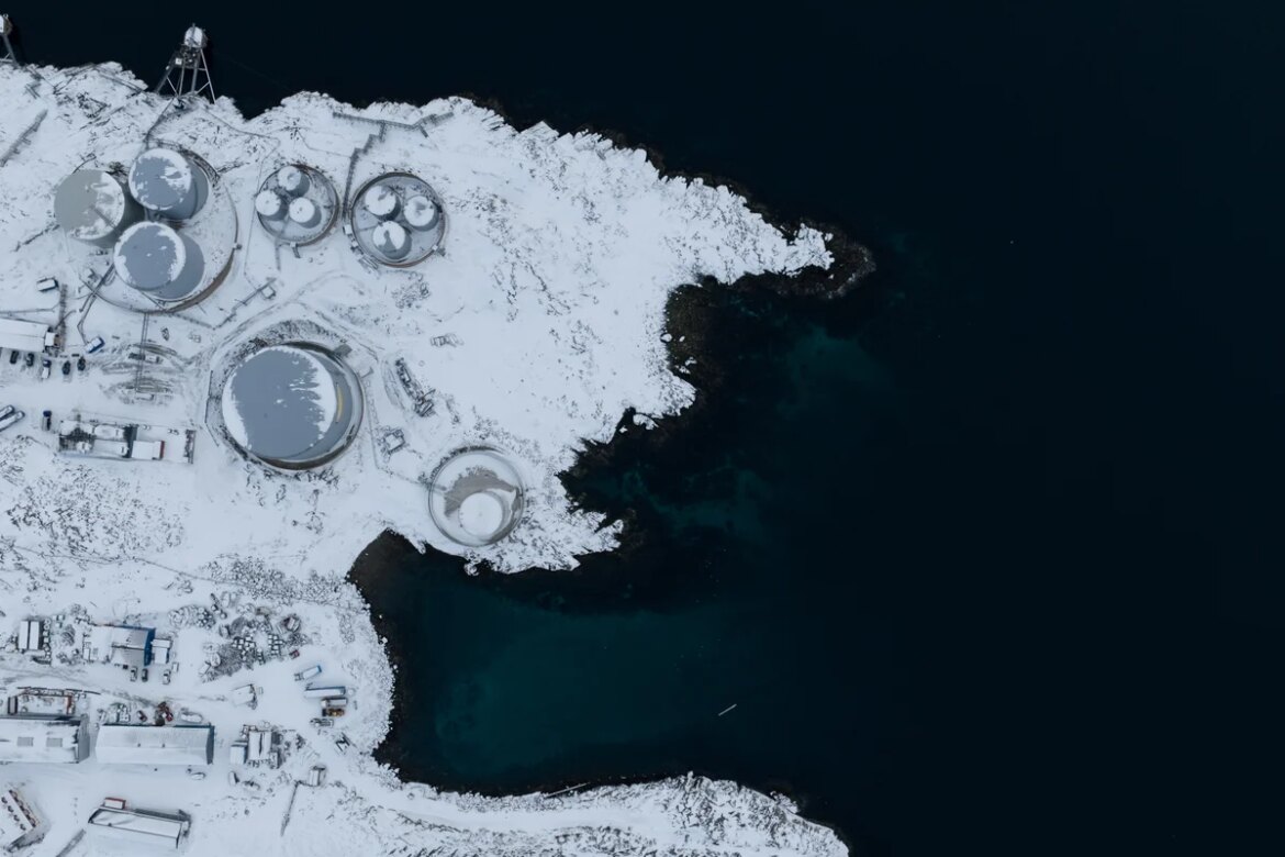 Why is mining Greenland's minerals so challenging?

