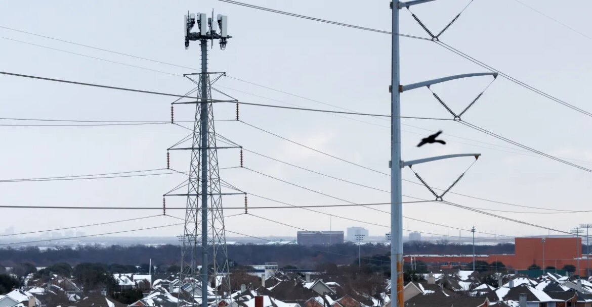 Winter storm puts pressure on power grids to accommodate AI data centers

