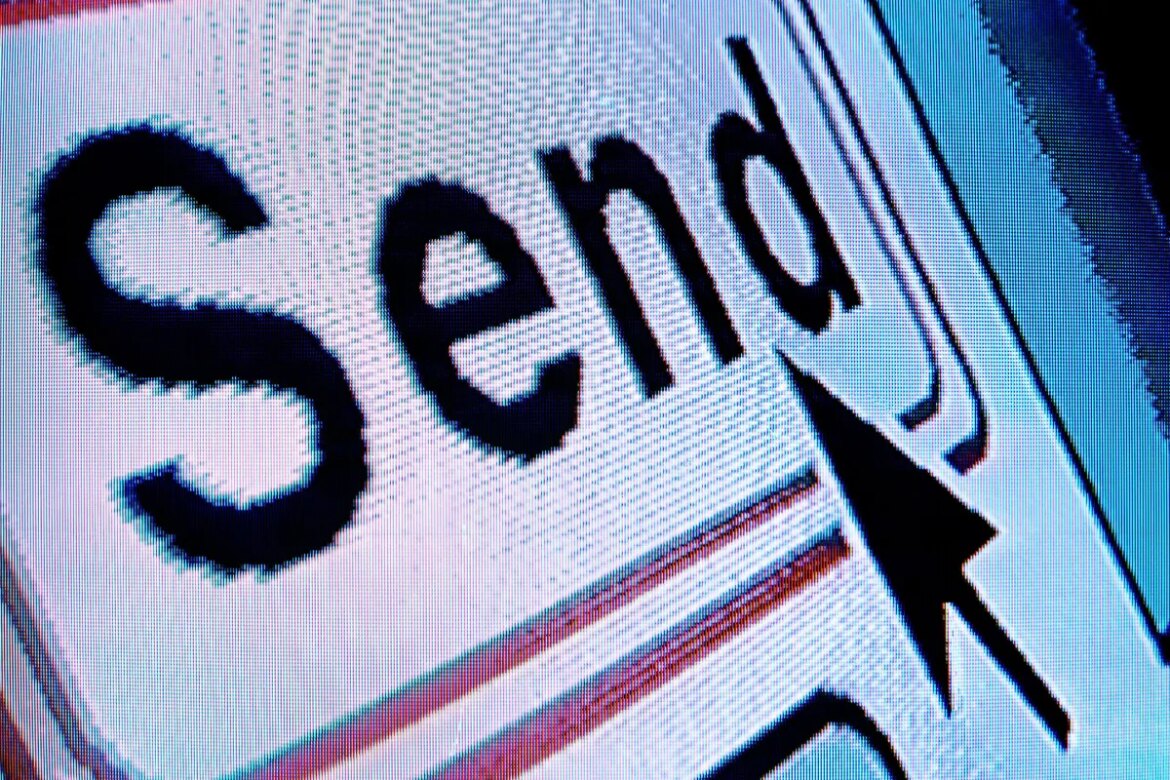 A barrage of emails from AI politics platforms sabotages clean air initiatives

