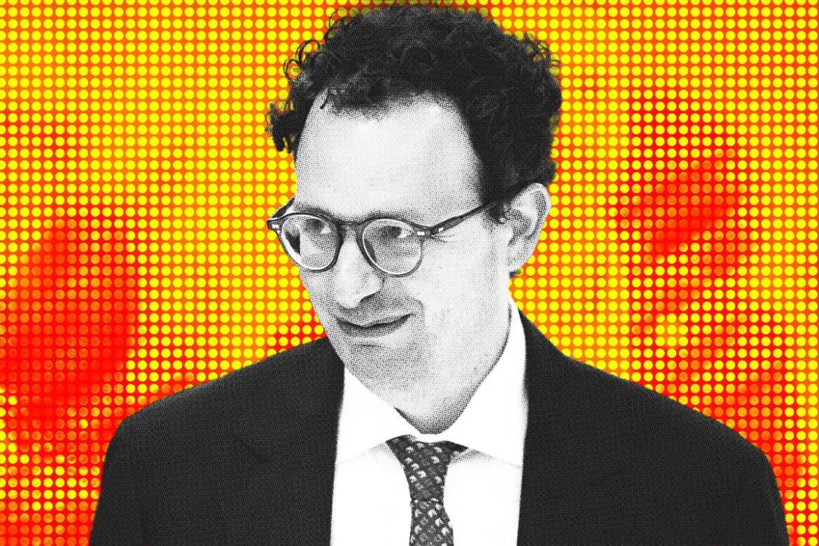 Anthropic CEO warns of "tsunami" on the horizon

