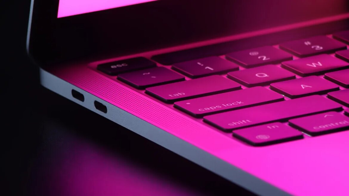 Huge 31.4 Tbps DDoS attack breaks records: How the 'top' of botnet can weaponize your home devices

