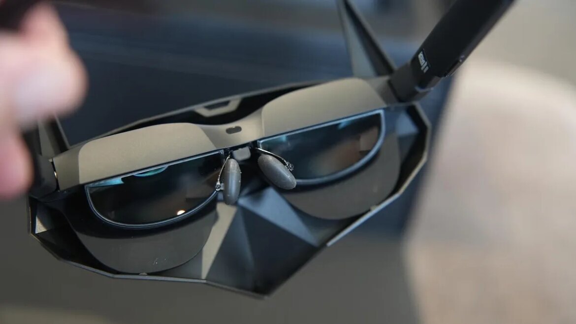I Wore the World's First HDR10 XR Glasses and They Made Me Batman (Literally)

