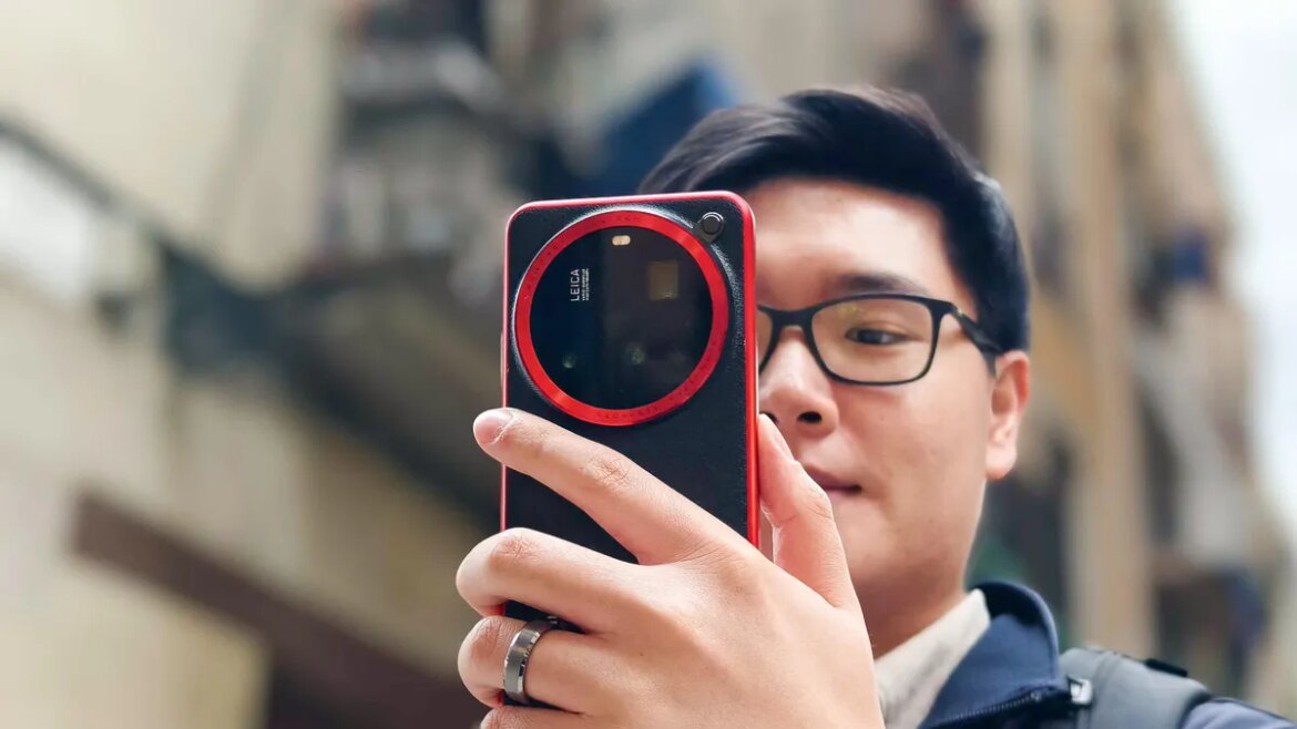 I've replaced Google Maps with a free alternative that doesn't track me (or drain my phone's battery).

