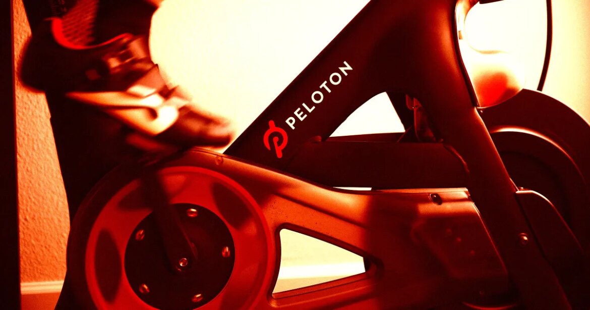 Peloton begins mass layoffs after turning to AI

