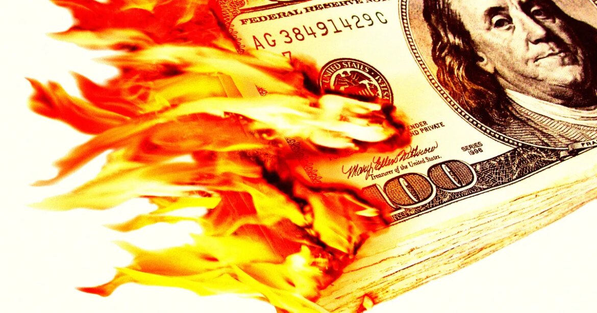 Tech companies are showing signs of trouble as they run out of money for AI infrastructure

