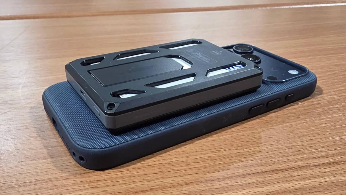 This MagSafe Wallet Is Nearly Perfect, But There's One Design Choice I Can't Get Over

