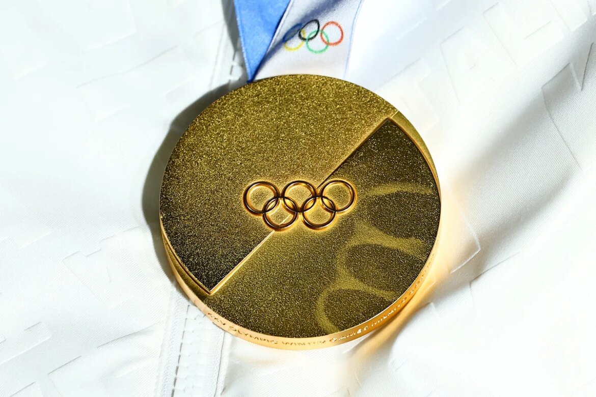 Why were the Winter Olympic medals broken and what did the failure reveal?

