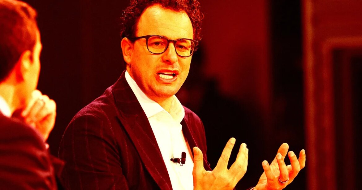 Dario Amodei says Trump is a dictator

