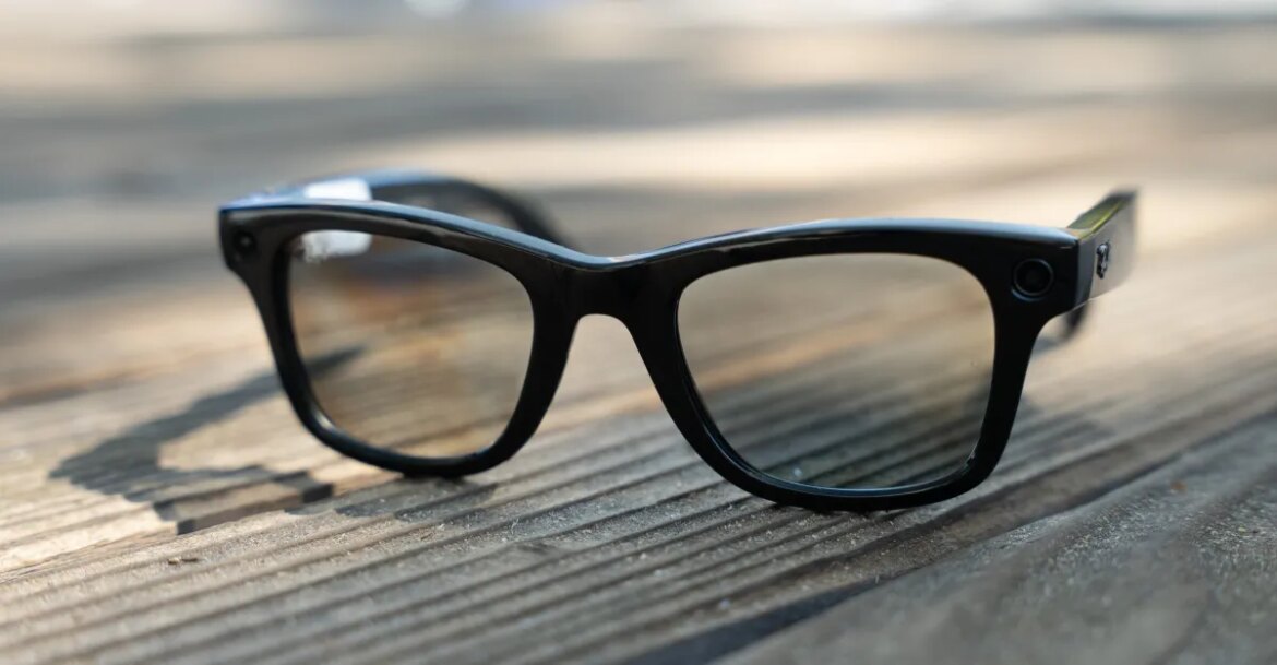 Meta's AI glasses reportedly send sensitive footage to human reviewers in Kenya

