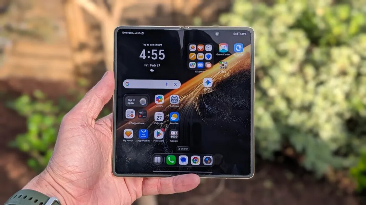 The thinnest foldable phone I owned at MWC 2026 and it sets a satisfying new standard

